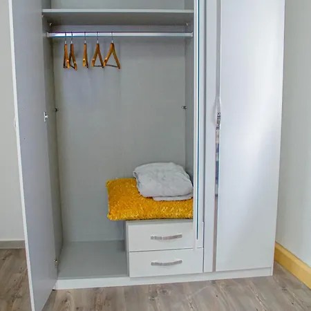 아파트 F&f Og, Zentrale Lage, Autobahnnaehe & Kostenfreie Privatparkplaetze *