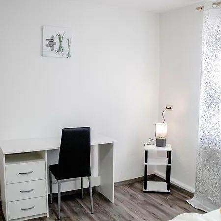 F&f Og, Zentrale Lage, Autobahnnaehe & Kostenfreie Privatparkplaetze *