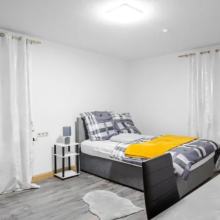 F&f Og, Zentrale Lage, Autobahnnaehe & Kostenfreie Privatparkplaetze 아파트