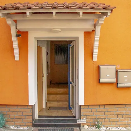 아파트 F&f Og, Zentrale Lage, Autobahnnaehe & Kostenfreie Privatparkplaetze *